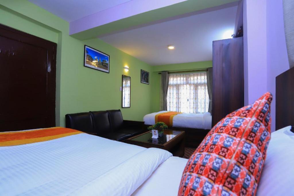 Oyo 492 Hotel Yeti Home Catmandu Exterior foto