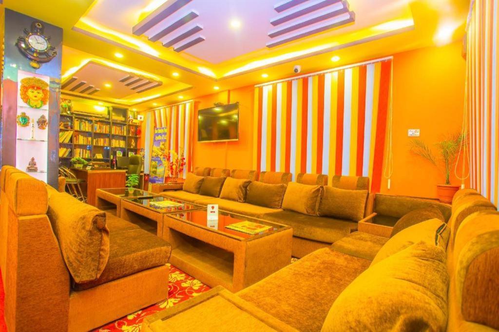 Oyo 492 Hotel Yeti Home Catmandu Exterior foto