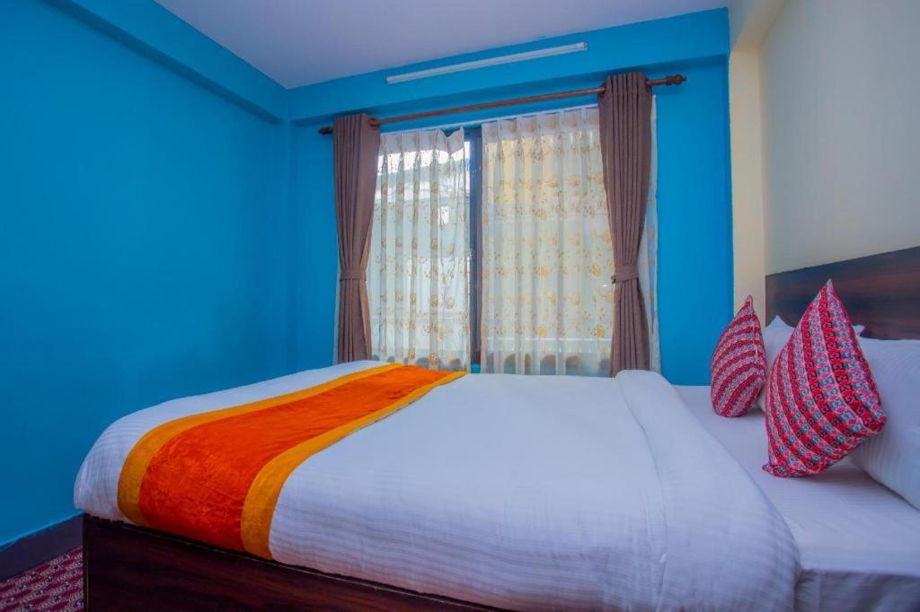 Oyo 492 Hotel Yeti Home Catmandu Exterior foto